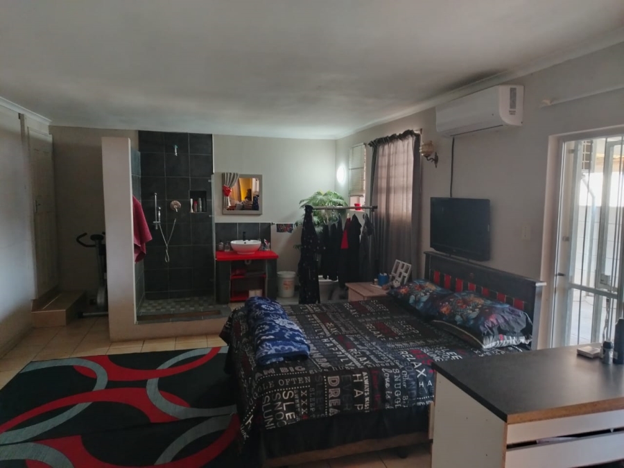 4 Bedroom Property for Sale in Retief Eastern Cape